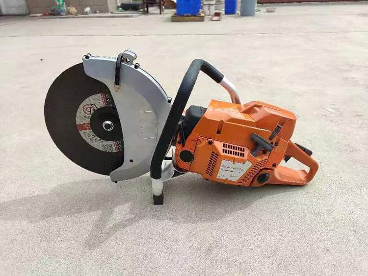 無齒鋸（（富世華原裝發(fā)動機(jī)）