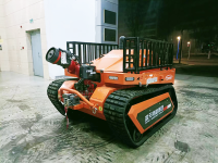 消防滅火機(jī)器人 （第3代，油動(dòng)液壓，帶水帶框）